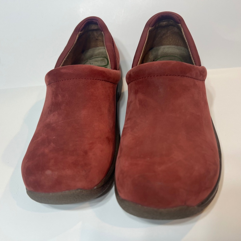 Dansko XP 2.0 Clogs‎ Burgundy Red Nubuck Leather Slip Resistant Shoes Womens 38